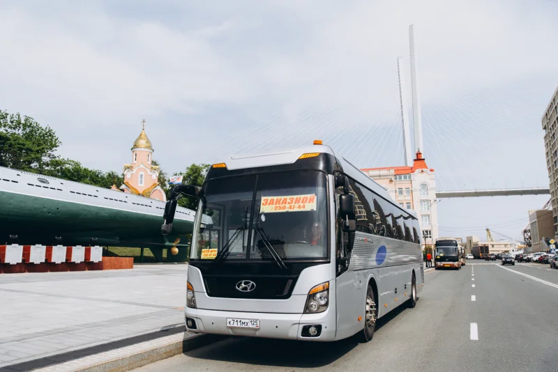 HYUNDAI UNIVERSE